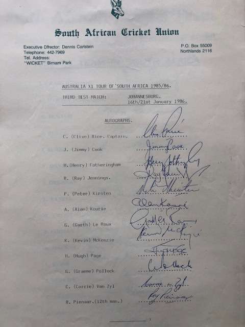 CRICKET  AUTOGRAPHS  LOVELY COLLECTION OF 15 ORIGINAL AUTOGRAPHS