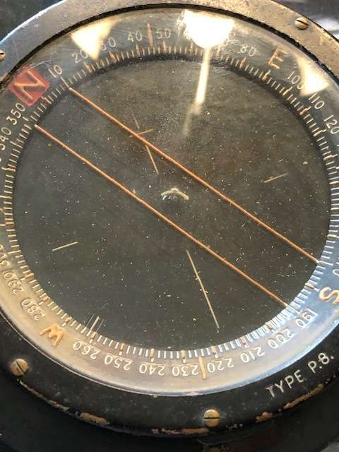 WW2  COMPASS TYPE P8 RAF