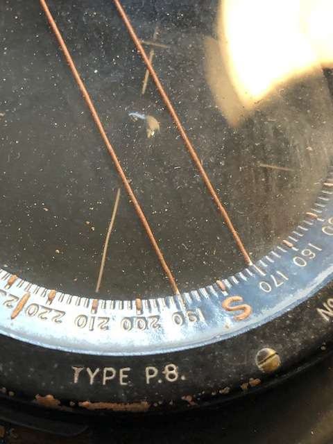 WW2  COMPASS TYPE P8 RAF