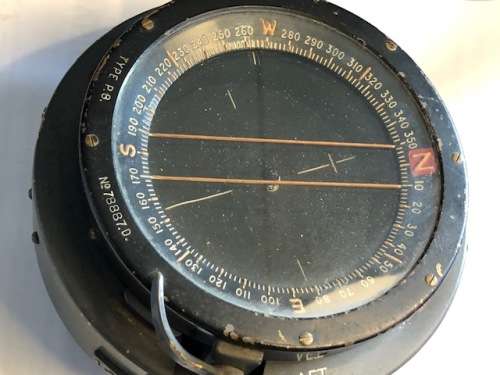 WW2  COMPASS TYPE P8 RAF