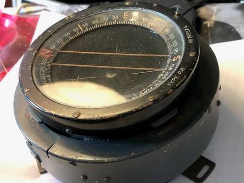 WW2  COMPASS TYPE P8 RAF