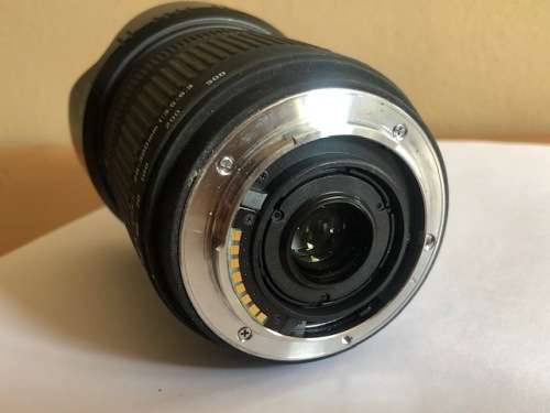 SIGMA  DG 28-300 mm ZOOM LENS 1:3.5 - 6.3  FOR SONY CAMERA