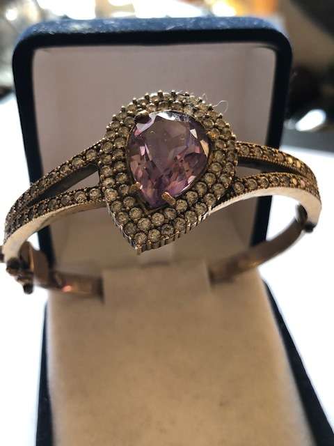 STUNNING UNIQUE VINTAGE STERLING SILVER LARGE AMETHYST BANGLE