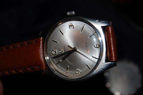 VINTAGE -OMEGA GENEVA- MECHANICAL