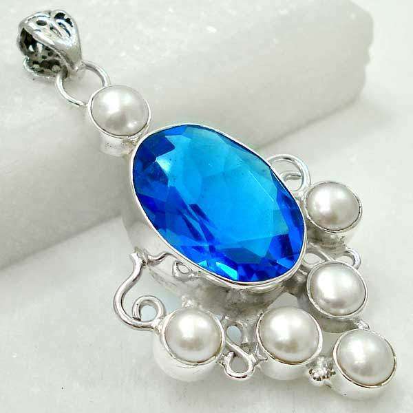 XQUISITE STEEL BLUE QUARTZ & PEARL 925 SILVER PENDANT