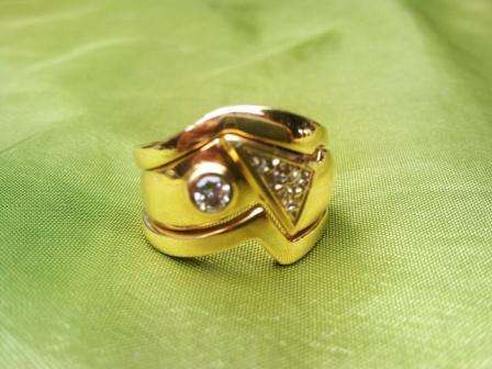 ***R15900*** Magnificent Solid 18ct Gold, 0.21ct Genuine Diamond Triple Wedding Ring Set