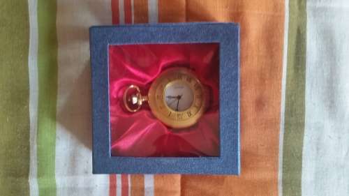 Collector's Pocket Watch  (no magazine) Quartz