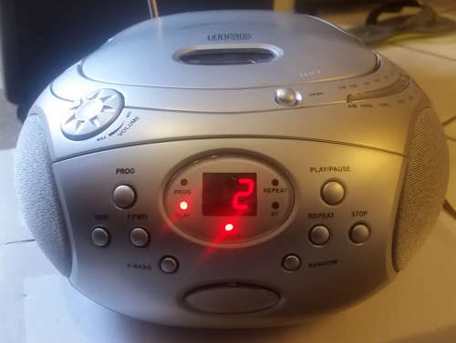 Portable Cd/Radio Player (Compactdisc)