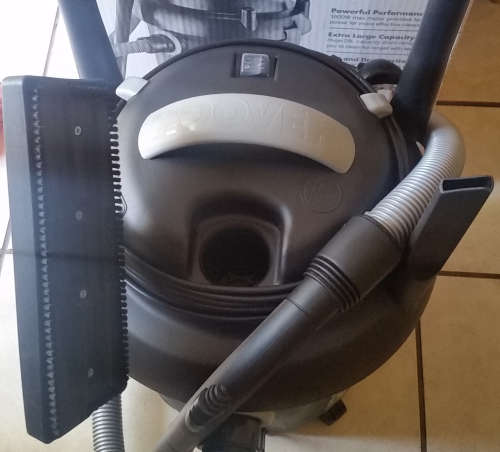 HOOVER 1800W Wet and Dry Vacuum Cleaner