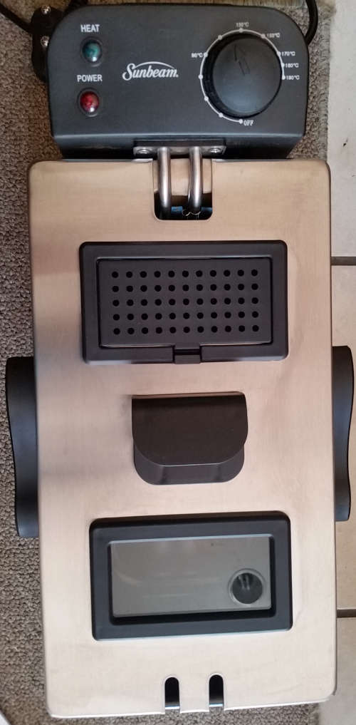 Deep Fat Fryer (Sunbeam SDF - 8502C)