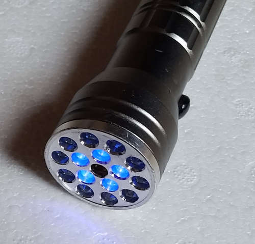 Multifunctional Outdoor Sports/Survival 15 LED Torch
