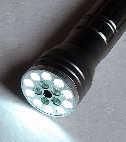 Multifunctional Outdoor Sports/Survival 15 LED Torch