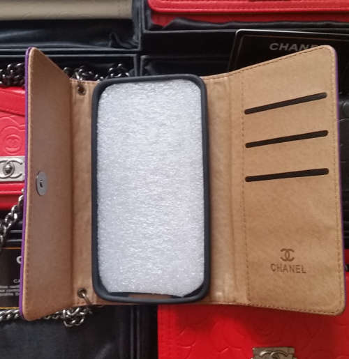 Local Stock!!! Chanel Paris Cellphone Pouch Handbags