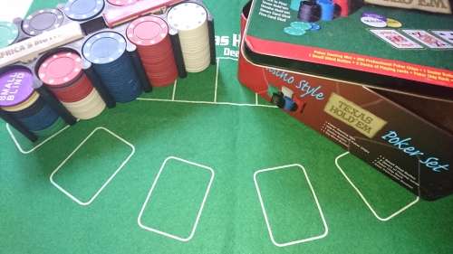 Casino Style Texas Hold'Em Poker Set