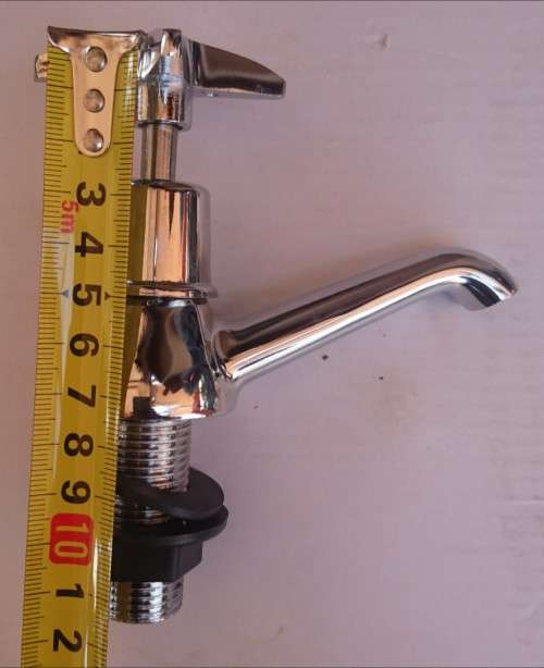 Crosshead Pillar Kitchen/Bathroom Basin Taps (Hot and Cold)