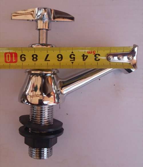 Crosshead Pillar Kitchen/Bathroom Basin Taps (Hot and Cold)