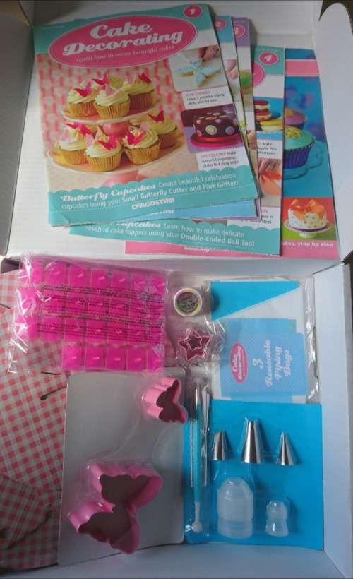 16 Piece Cake Decor Starter Kit