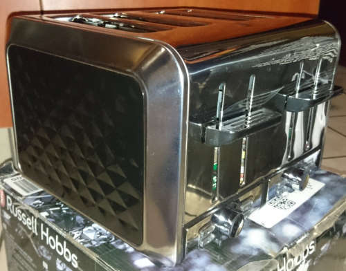 Russell Hobbs 4 Slice Black Diamond Toaster (Display - Please Read)
