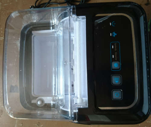 Russell Hobbs Clear 15Kg Square Ice Maker (RHCIM15) - Display