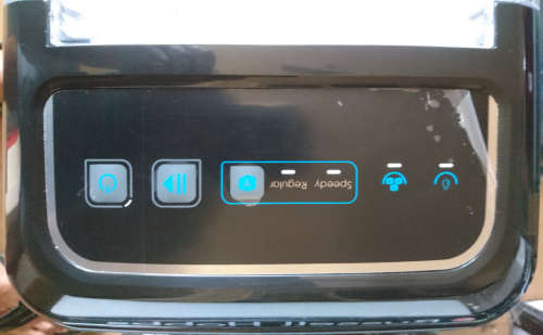 Russell Hobbs Clear 15Kg Square Ice Maker (RHCIM15) - Display