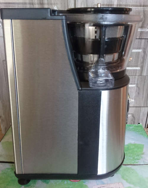 Russell Hobbs 400W Power Gear Super Juicer (RHJM05) Display - As New!