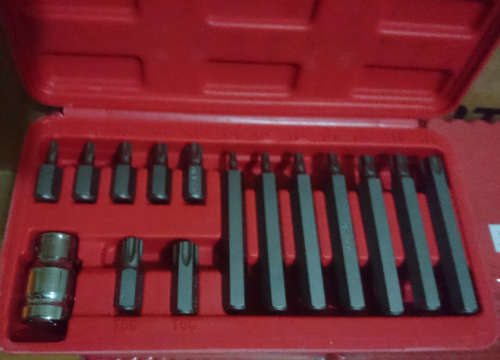 15 Piece CR-V Torx Bit Set with 1/2" adapter