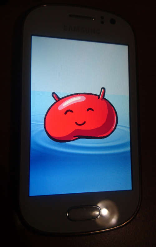 Samsung Galaxy Fame - Pearl White (S6810 - Display Unit As New) Android Jelly Bean 4.1.2 - Last 1