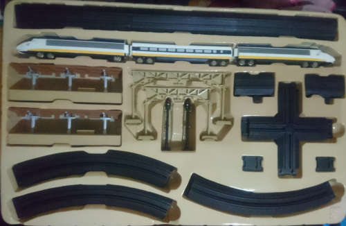 Tech 9 Express Set (Art No: 90104) 510cm/210" Track Length - Collectors Battery Operated!