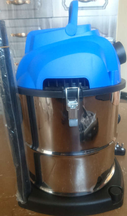 Conti Wet and Dry Vacuum Cleaner - CWDS 2012 (Please Read - Display Unit) HEPA Filtration