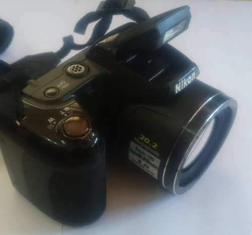 Nikon CoolPix L340 (20.2MP) Excellent Condition!!