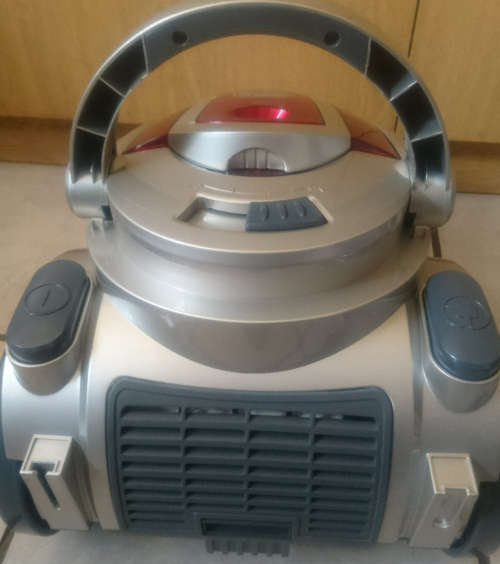 Hoover Power Plus 2000W Cyclonic Vacuum - HC2000 (Display Unit - Please Read)