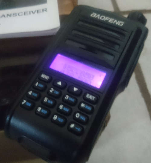 Baofeng UV-7R with VOX/FM Radio (Display Units - Please Read)