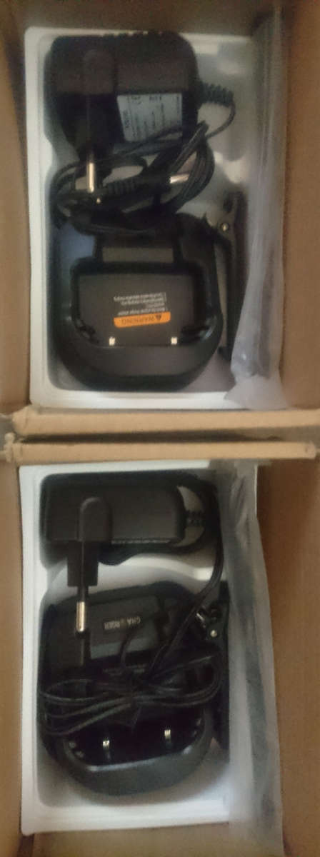 Baofeng UV-7R with VOX/FM Radio (Display Units - Please Read)