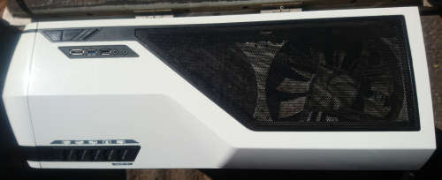 Large Tower/Case (NZXT - Phantom) 56 x 53 x 22cm