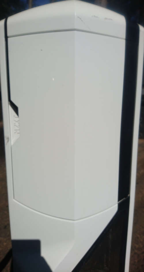 Large Tower/Case (NZXT - Phantom) 56 x 53 x 22cm