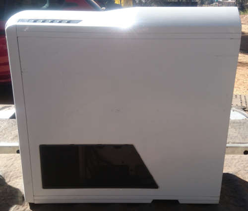 Large Tower/Case (NZXT - Phantom) 56 x 53 x 22cm