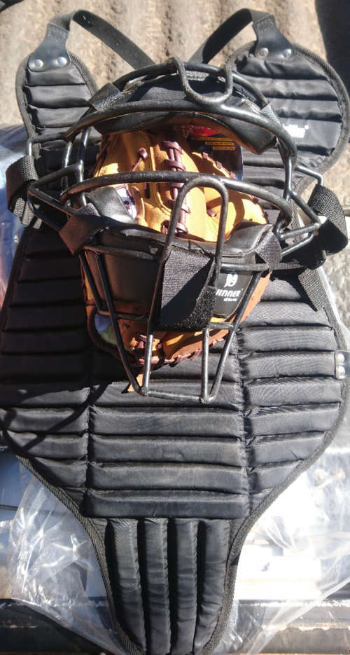 Franklin Baseball Gear - With Starter Ball (As New - Never Used - Please Read) Teen to Adult size