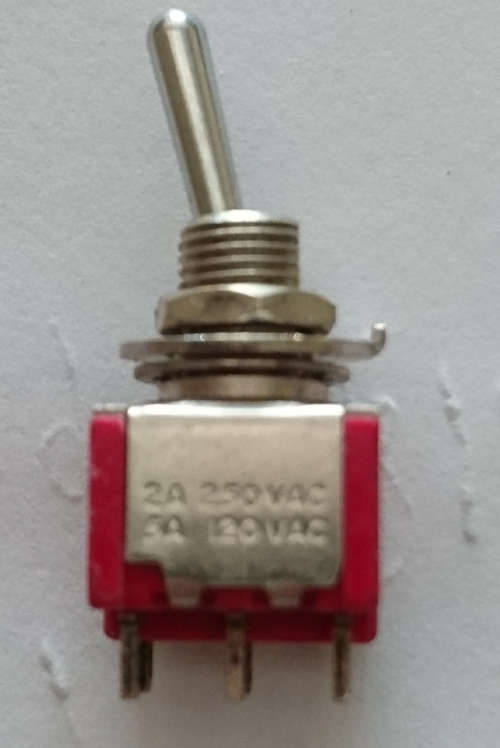 6 Pin Toggle Switch (1 Bid for 6 Switches) R20 additional per bid - (Japan/HongKong Products)