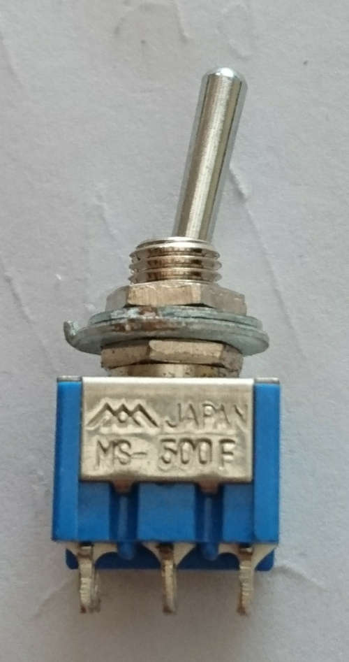 6 Pin Toggle Switch (1 Bid for 6 Switches) R20 additional per 6 - (Japan/HongKong Products)