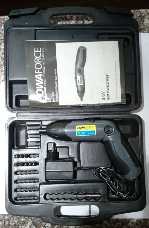 Powerforce 3.6V Rechargeable ScrewDriver - (Please Read - Bits Mis - Display In 100% working order)