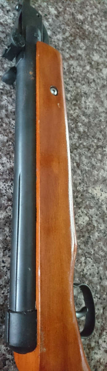 1.1m Single Shot Air Rifle - As New