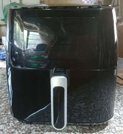 Please Read - Cosmetics - Goldair 8L Digital Air Fryer (GAF-800) - Display - 100% Working Order