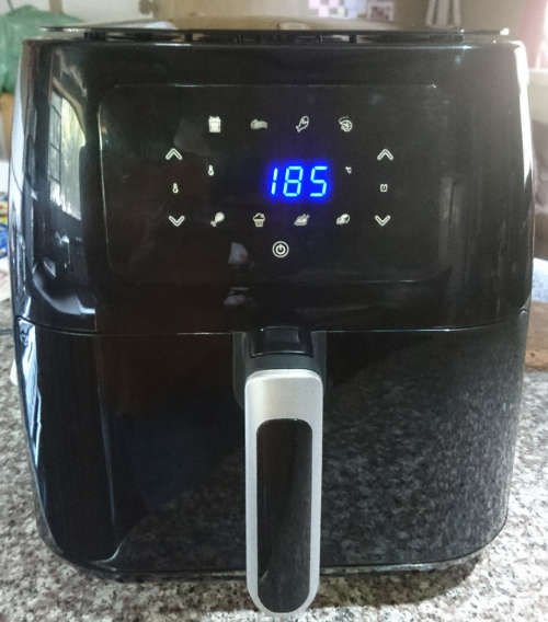 Please Read - Cosmetics - Goldair 8L Digital Air Fryer (GAF-800) - Display - 100% Working Order