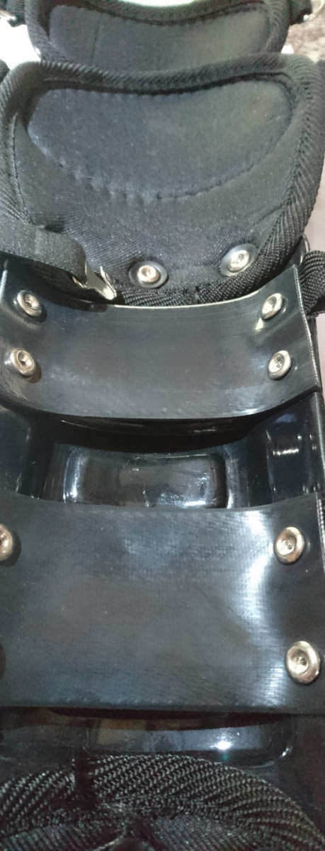 Franklin Shin, Knee & Thigh Combo Guard (Youth) Bid per Pair