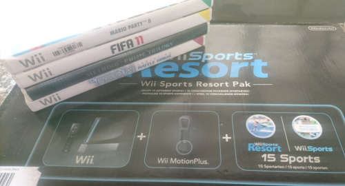 Nintendo Wii Sports Resort Pack + 4 Games (Black)