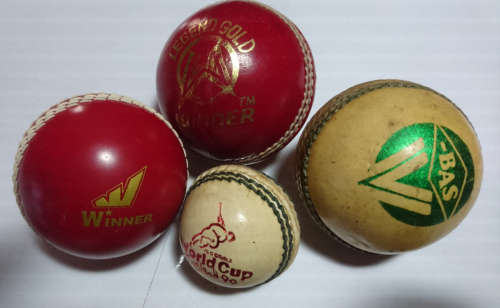 Cricket Balls 1 x 156 & 1 x 135g (Has Scuffs/Scratches/Dents - Never Used - Gr8 4 Training)