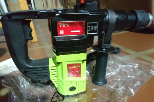 1050W Madebo Rotary Hammer Drill (Display Unit) - Compact