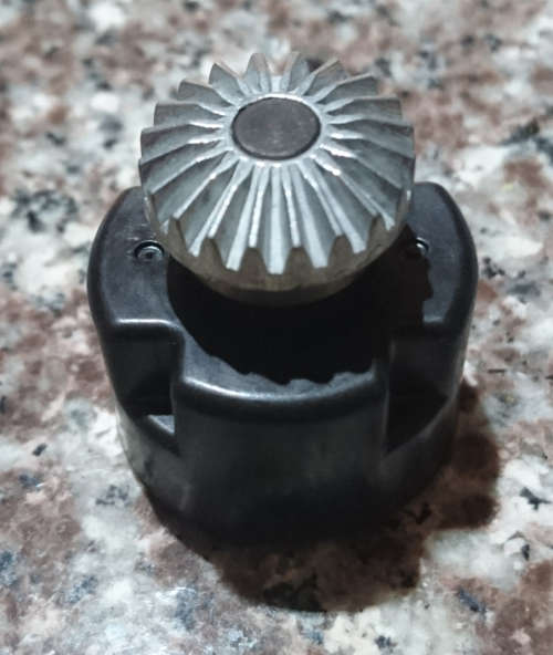 1:7 Scale Spare Parts For Red Bull Kyosho RB7 Nitro Car (Differential Housing) RB7-037 (Assembly Req