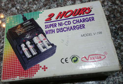 AA & AAA Ni-cd Quick Charger & Discharger