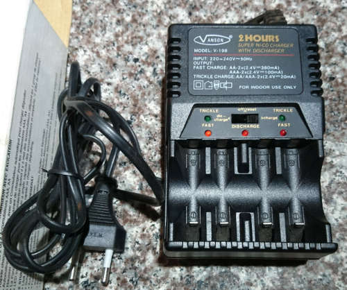 AA & AAA Ni-cd Quick Charger & Discharger